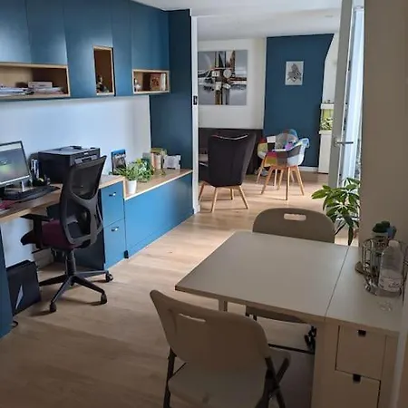 Double Chez L'occupant Au Sein D'un Calme Et Tres Bien Situe