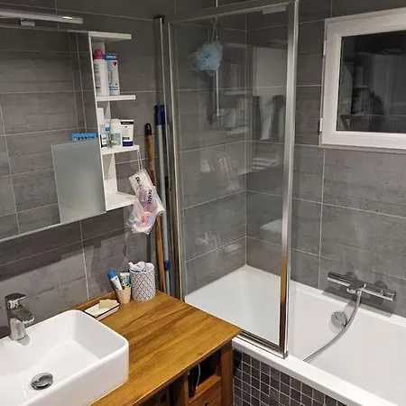 Double Chez L'occupant Au Sein D'un Calme Et Tres Bien Situe Paris